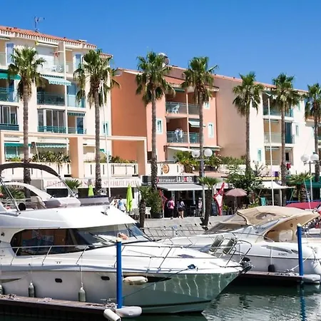 Pavillon Climatise Avec Terrasse, 10 Min. De La Plage, Parking Privatif Inclus, Confort - Fr-1-732-45 *