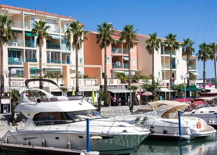 Pavillon Climatise Avec Terrasse, 10 Min. De La Plage, Parking Privatif Inclus, Confort - Fr-1-732-45 *